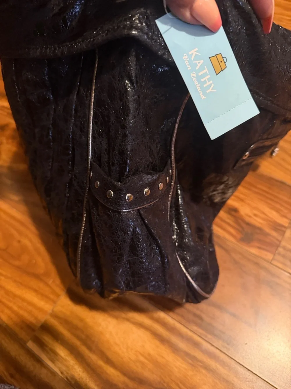 Kathy Van Zeeland Black Pleated Shoulder Bag with Silver Crest - Picture 5 of 7